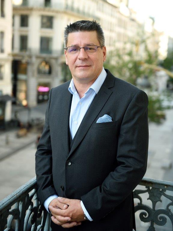 Mr Peyron 5885_00001